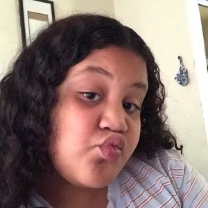 Meet your Posher, Amya